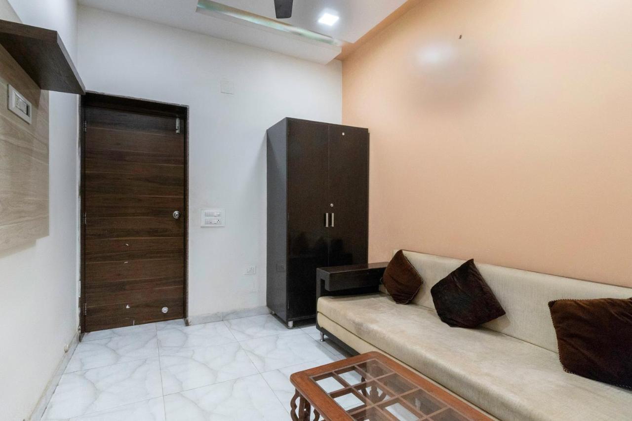Oyo 13535 Aakash Hotel Ahmedabad Buitenkant foto